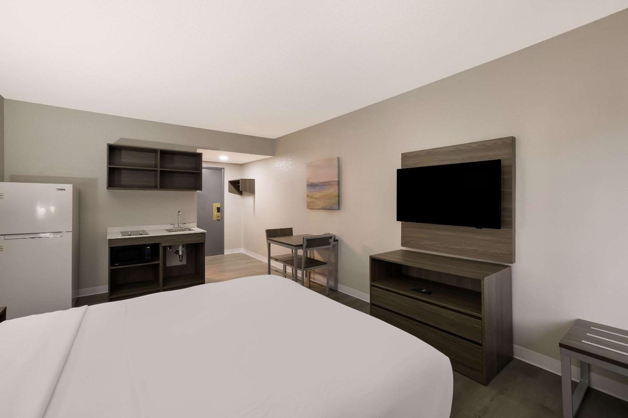 Suburban Studios Milwaukee Airport Ngoại thất bức ảnh
