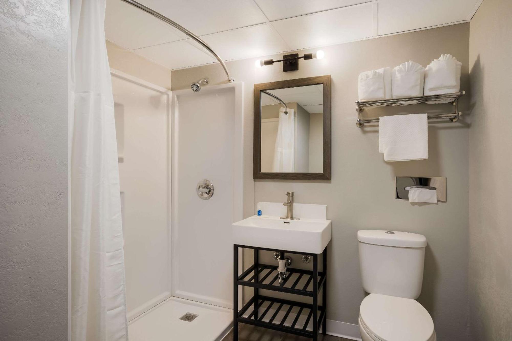 Suburban Studios Milwaukee Airport Ngoại thất bức ảnh