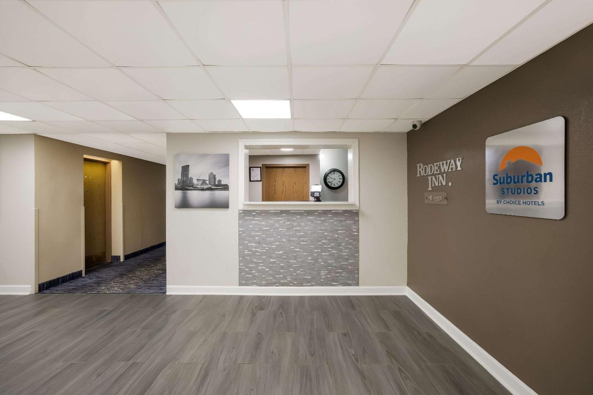 Suburban Studios Milwaukee Airport Ngoại thất bức ảnh